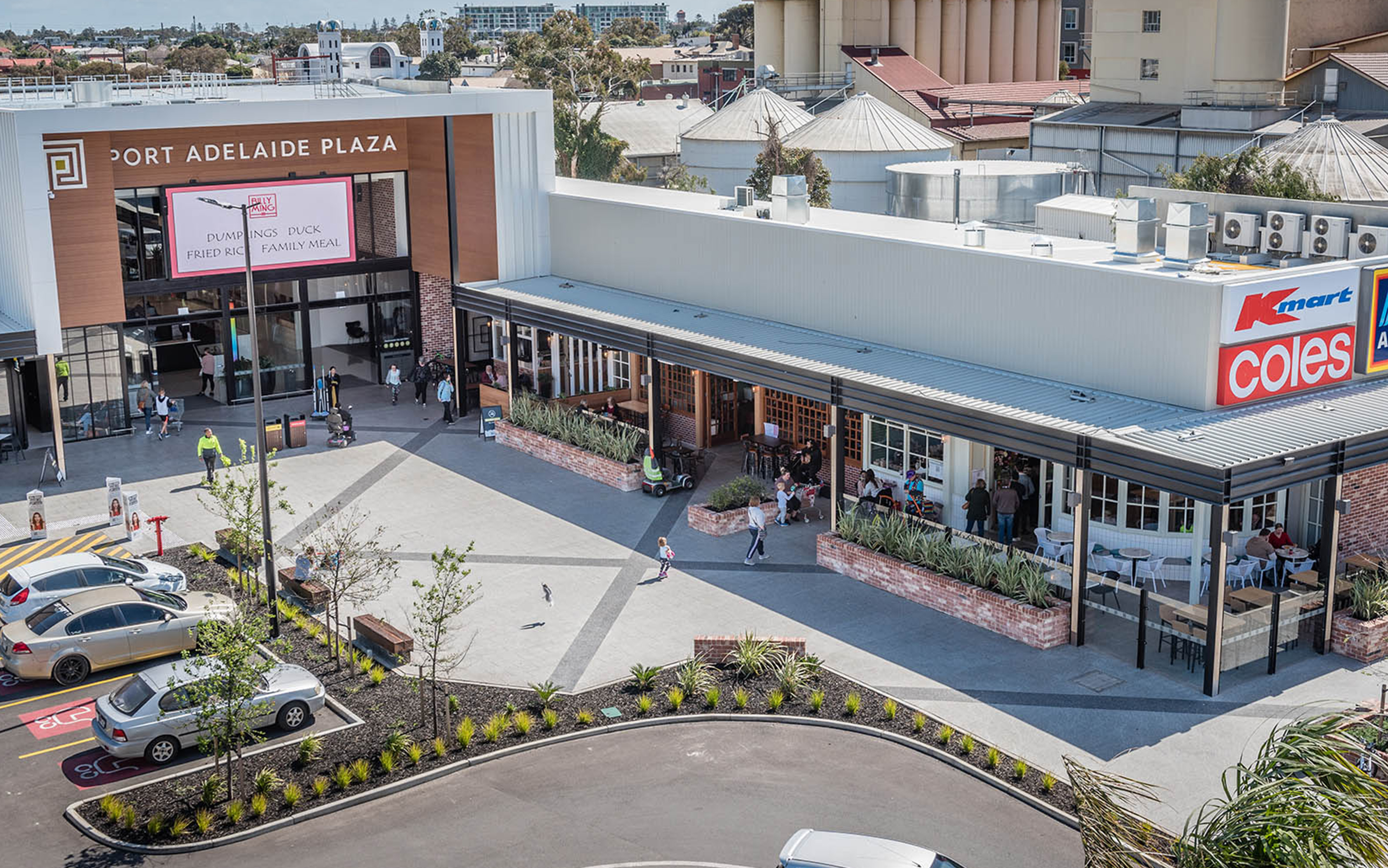 portAdelaide_gal_0002_eight-eight-2-banners_0003_Image-4-2