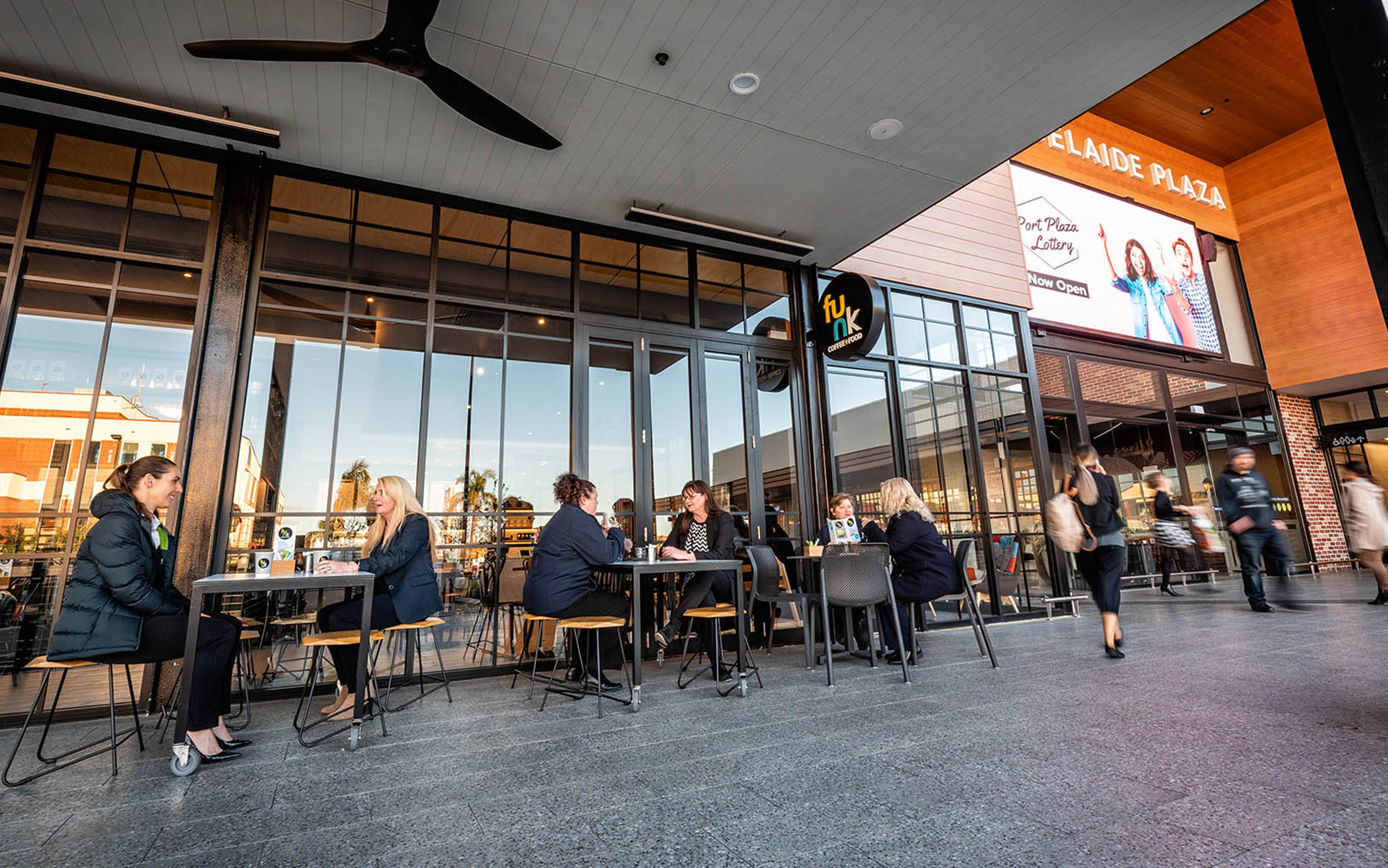 portAdelaide_gal_0003_eight-eight-2-banners_0002_Image-5-2